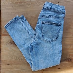 GAP 8/29 High rise vintage slim light acid wash